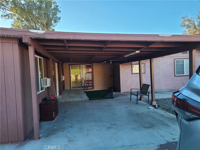 11685 Holmes, Jurupa Valley, CA 91752