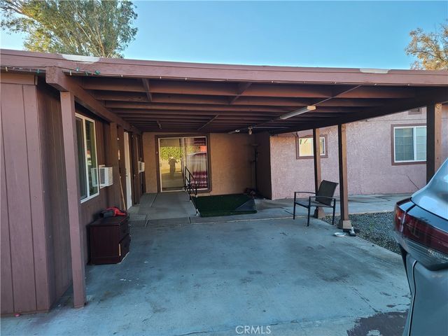 11685 Holmes, Jurupa Valley, CA 91752