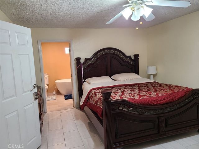 11685 Holmes, Jurupa Valley, CA 91752