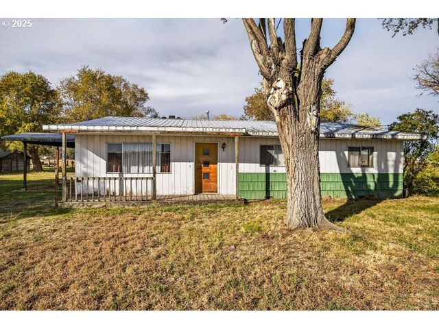 3464 Nw RIMROCK ACRES Loop, Prineville, OR 97754