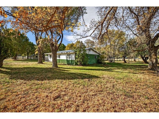 3464 Nw RIMROCK ACRES Loop, Prineville, OR 97754