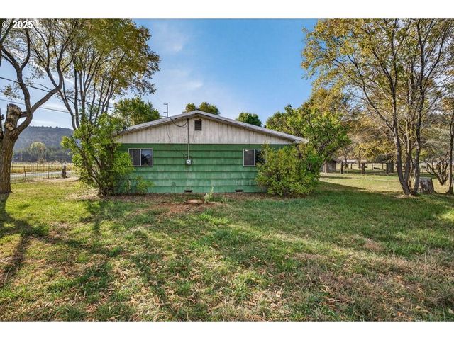 3464 Nw RIMROCK ACRES Loop, Prineville, OR 97754