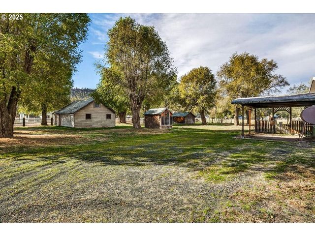 3464 Nw RIMROCK ACRES Loop, Prineville, OR 97754