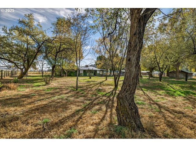 3464 Nw RIMROCK ACRES Loop, Prineville, OR 97754