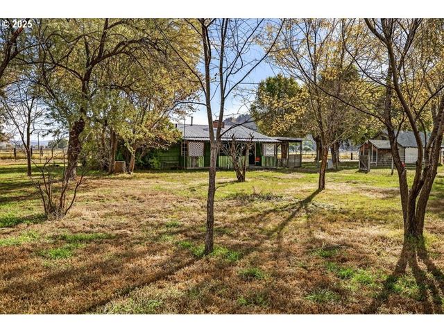 3464 Nw RIMROCK ACRES Loop, Prineville, OR 97754