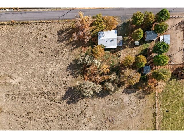 3464 Nw RIMROCK ACRES Loop, Prineville, OR 97754
