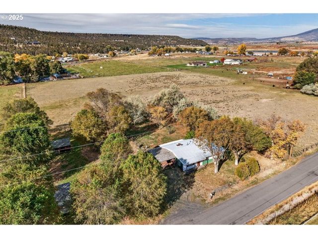 3464 Nw RIMROCK ACRES Loop, Prineville, OR 97754
