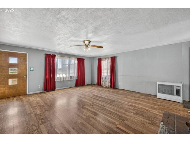 3464 Nw RIMROCK ACRES Loop, Prineville, OR 97754