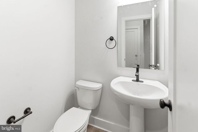 63-GARAGE SPICE BUSH CT, Hedgesville, WV 25427