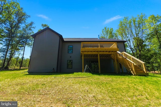 63-GARAGE SPICE BUSH CT, Hedgesville, WV 25427