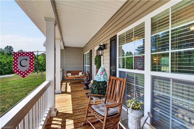 552 Tom Hunter Road, Pilot Mountain, NC 27041