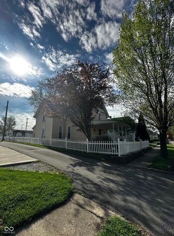 215 S Pearl Street, Pendleton, IN 46064