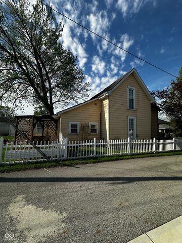 215 S Pearl Street, Pendleton, IN 46064