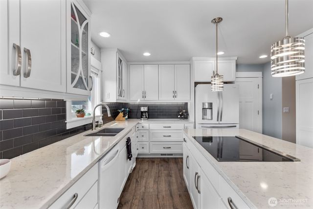 268 N McNeely Street, Buckley, WA 98321