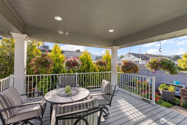 268 N McNeely Street, Buckley, WA 98321