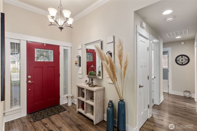268 N McNeely Street, Buckley, WA 98321
