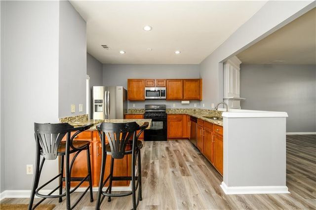 1044 Prestwyck Court, Alpharetta, GA 30004