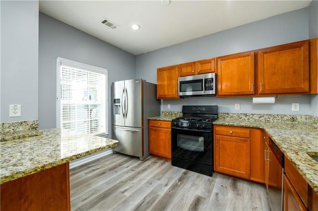 1044 Prestwyck Court, Alpharetta, GA 30004