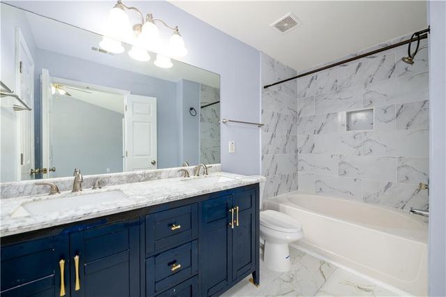1044 Prestwyck Court, Alpharetta, GA 30004