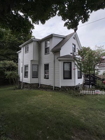37 Hunt St, Brockton, MA 02302