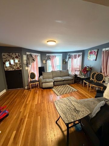 37 Hunt St, Brockton, MA 02302