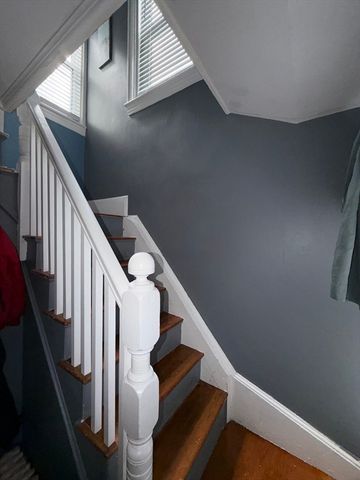 37 Hunt St, Brockton, MA 02302