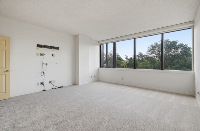 5200 Keller Springs Road 310, Dallas, TX 75248