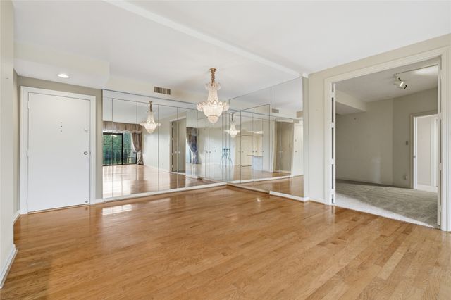 5200 Keller Springs Road 310, Dallas, TX 75248