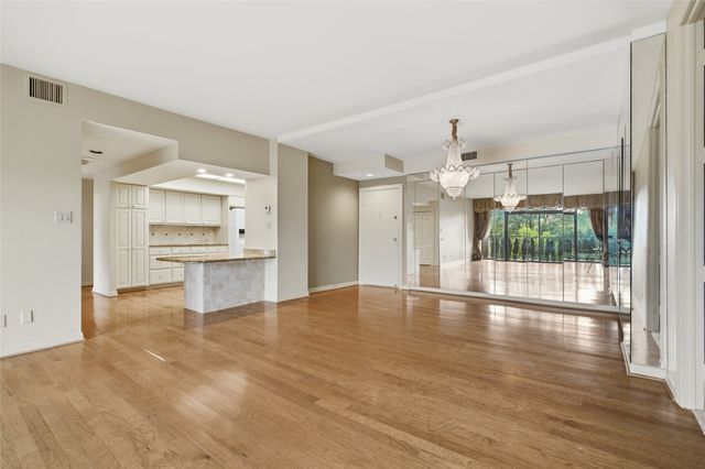 5200 Keller Springs Road 310, Dallas, TX 75248