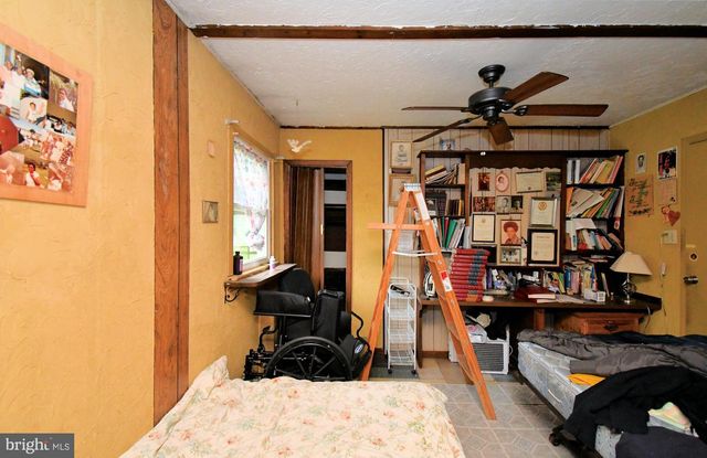 31 ALLEGHENY ST, Boyertown, PA 19512