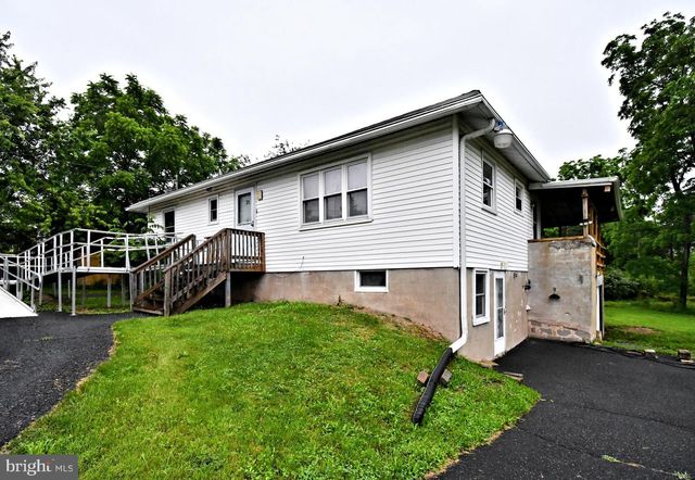 31 ALLEGHENY ST, Boyertown, PA 19512