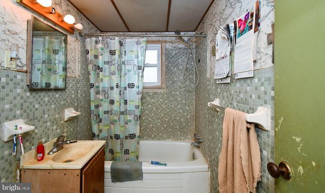 31 ALLEGHENY ST, Boyertown, PA 19512