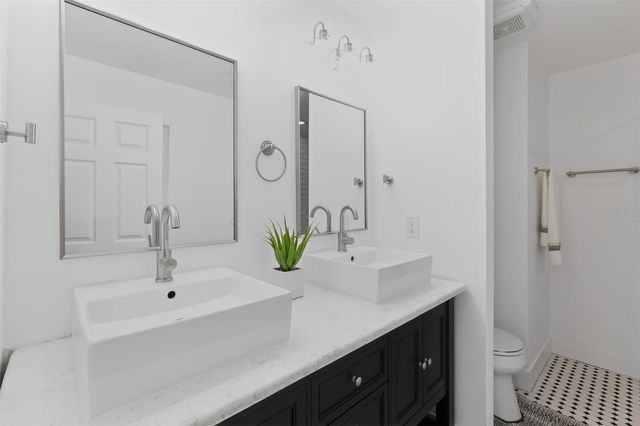 8317 BOXWOOD DRIVE, Tampa, FL 33615