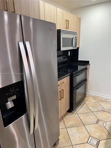 600 NE 36th St 317, Miami, FL 33137