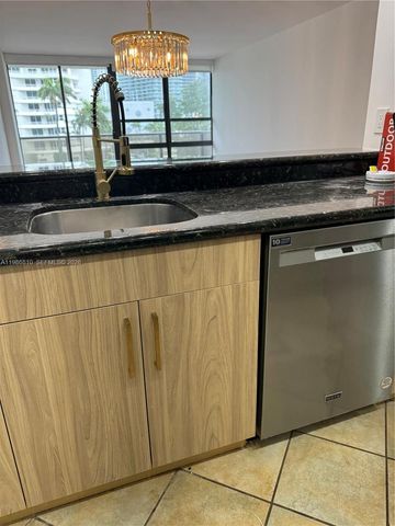 600 NE 36th St 317, Miami, FL 33137