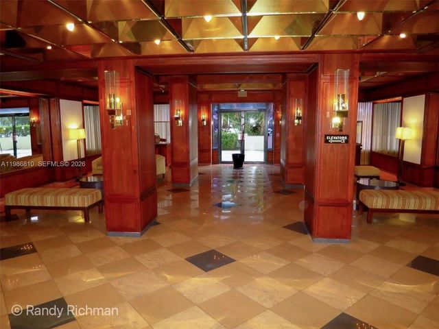 600 NE 36th St 317, Miami, FL 33137