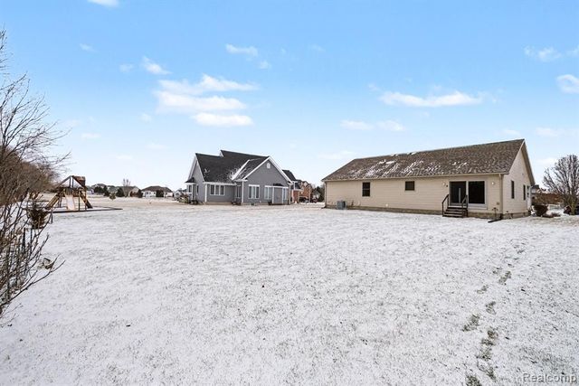 10085 N Hunt Court, Davison, MI 48423