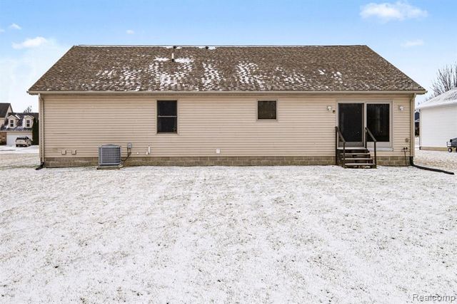 10085 N Hunt Court, Davison, MI 48423