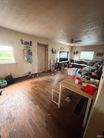 1884 S 200 Road, Huntington, IN 46750