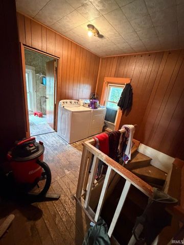 1884 S 200 Road, Huntington, IN 46750