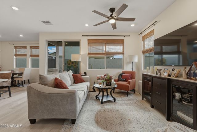 9851 E TAMERY Avenue, Mesa, AZ 85212