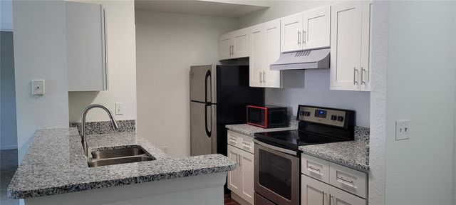 17104 CARRINGTON PARK DRIVE 513, Tampa, FL 33647