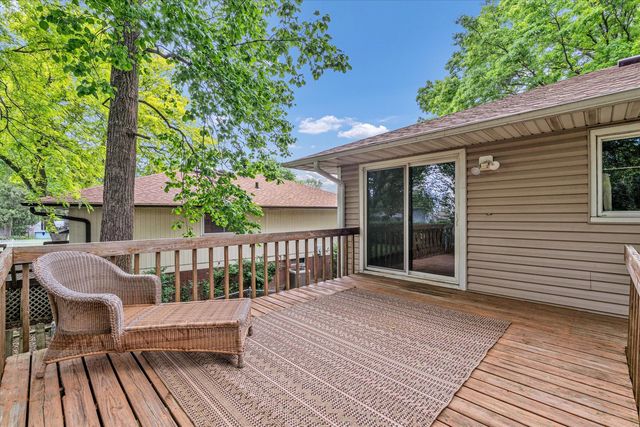 1425 W 54th Street, Davenport, IA 52806