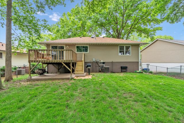1425 W 54th Street, Davenport, IA 52806