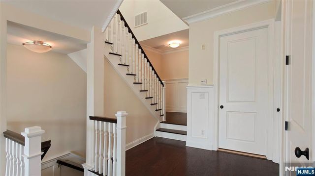 1600 Kaufer Lane 5, Fort Lee, NJ 07024