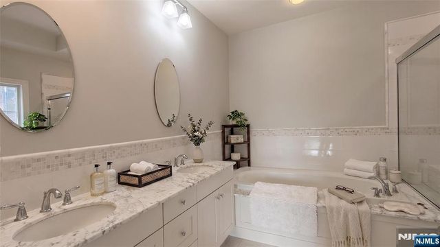1600 Kaufer Lane 5, Fort Lee, NJ 07024