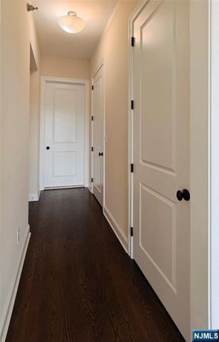 1600 Kaufer Lane 5, Fort Lee, NJ 07024