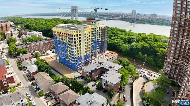 1600 Kaufer Lane 5, Fort Lee, NJ 07024