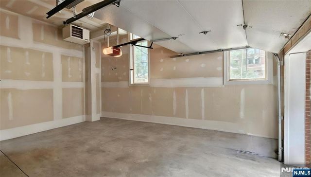 1600 Kaufer Lane 5, Fort Lee, NJ 07024