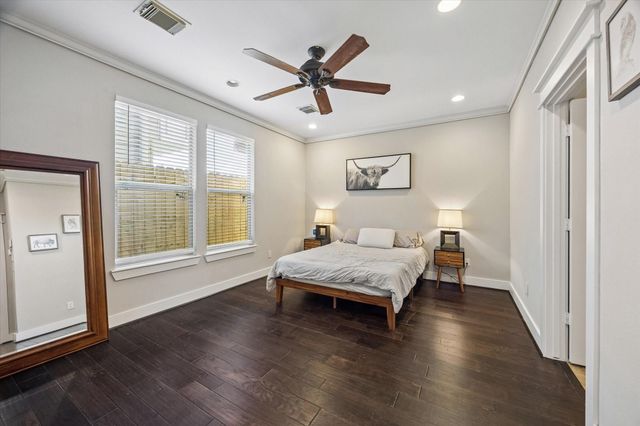 107 Riley Lane, Houston, TX 77003